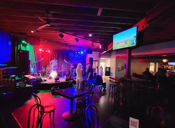 california/oceanside/nightclub/pour-house