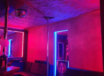 poland/krakow/podgorze/nightclub/butterfly-pussy-cat