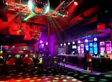 Retro Rewind 80s Nightclub Bar