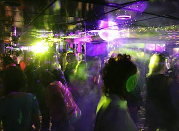 sweden/ostergotland/nightclub/frimis-festvaningar-frimurarsalen-pelarsalen-vintergatan-innergarden-nattklubb-metropol