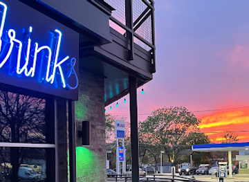 texas/austin/south-congress/nightclub/little-drinks-lounge