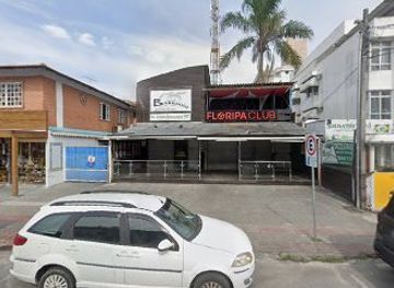 brazil/florianopolis/canasvieiras/nightclub/santa-club-praia