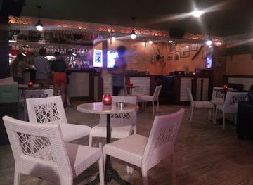 france/french-riviera/nightclub/le-village