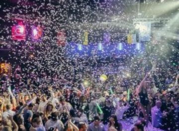 Peek Night Club