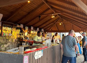 antigua-and-barbuda/shirley-heights-lookout/nightclub/shirley-heights-lookout