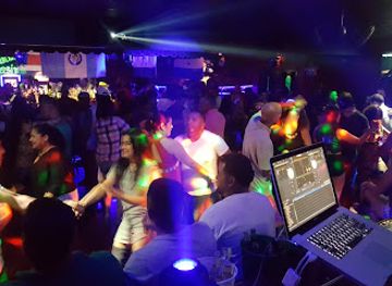 louisiana/lake-pontchartrain/nightclub/mo-s-chalet