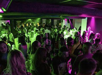 france/picardy/nightclub/le-quennezil