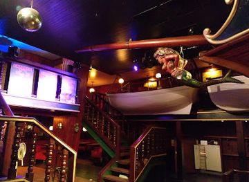 germany/schleswig/nightclub/ben-briggs