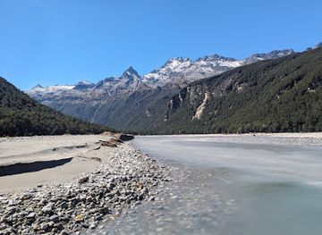 new-zealand/mount-aspiring-national-park/nightclub/mount-aspiring-national-park