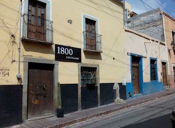 mexico/guanajuato/la-presa/nightclub/bar-la-perla-casa-del-hip-hop