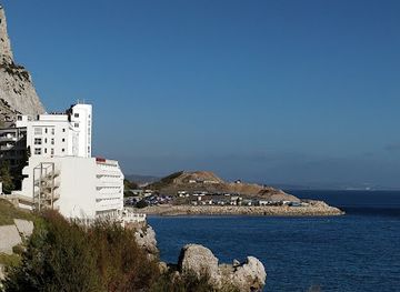 gibraltar/western-beach/nightclub/black-strap-cove