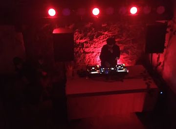 brazil/florianopolis/lagoa-da-conceicao/nightclub/gallery-house