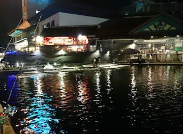 singapore/punggol/nightclub/marina-country-club