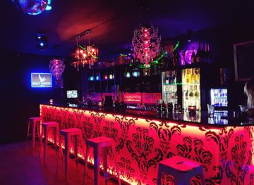 OPAL club lounge