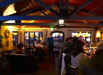 california/palo-alto/nightclub/the-wine-room