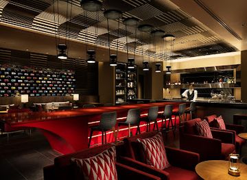 japan/mount-fuji/nightclub/bar-4563