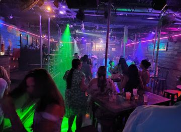 texas/port-aransas/nightclub/treasure-island