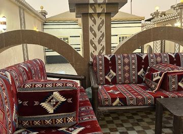 saudi-arabia/jeddah/al-balad/nightclub/shaleh-nakhlah