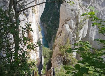 france/verdon-gorge/nightclub/point-de-depart-du-sentier-blanc-martel