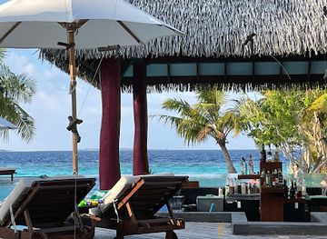 maldives/raa-atoll/nightclub/pool-bar