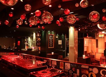 Kapitel Bollwerk | Club, Burgers & Cocktails
