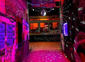 germany/berlin/friedrichshain/nightclub/teledisko-gold