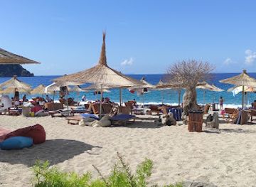 albania/himara/nightclub/akacia-beach-bar