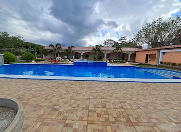 nicaragua/ometepe/nightclub/campestre-bella-vista