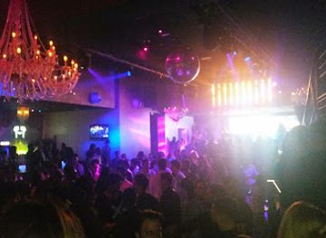 france/ile-de-france/nightclub/palais-maillot