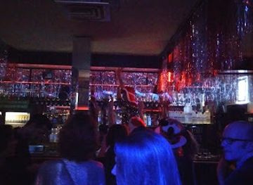 netherlands/zaanse-schans/nightclub/stadscafe-de-clown