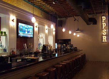Pretty Please Social Room