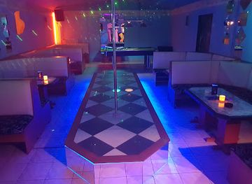 slovakia/trencin/nightclub/black-white-strip-bar