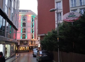 turkiye/istanbul/sultanahmet/nightclub/rio-night-club