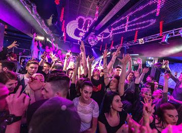 G2 clubs Disco