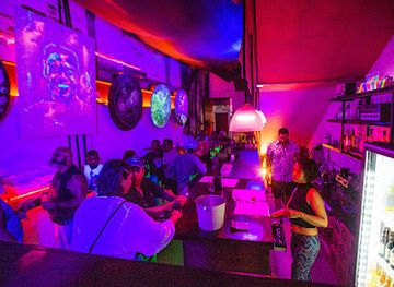 mexico/pacific-coast/nightclub/mestizo-bar-de-artistas