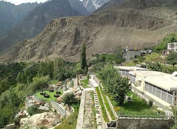 pakistan/hunza-valley/nightclub/eagle-s-nest-hotel