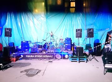 romania/harghita/nightclub/yourlivingroom