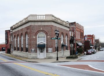 tennessee/bristol-motor-speedway/nightclub/o-mainnin-s