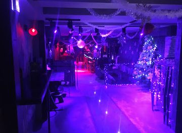 Art Cabaret | Night Club & Karaoke, Show Girls