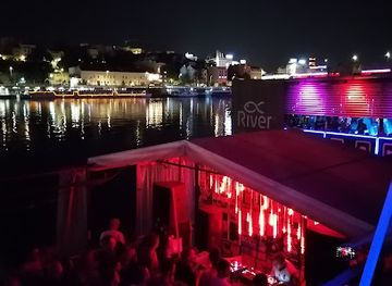 Klub 20/44