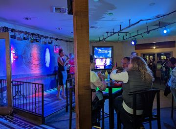 Red Door Lounge
