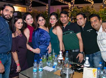 india/amritsar/nightclub/clubhouse-gardens