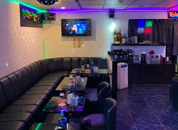 japan/tokyo/ueno/nightclub/hot-legs