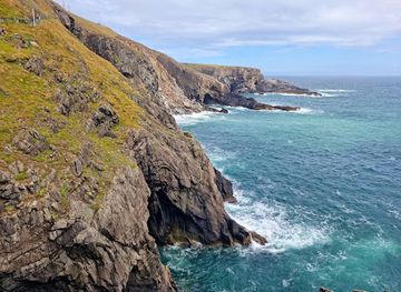 ireland/mizen-head/nightclub/mizen-head-bridge-droichead-cheann-mizen