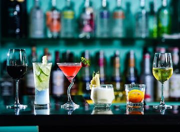 myanmar-burma/yangon/mayangone/nightclub/club-rizzoli