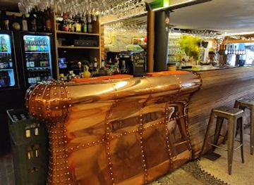 belgium/dinant/nightclub/la-capsule