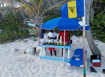 barbados/crane-beach/nightclub/official-coconut-cocktails