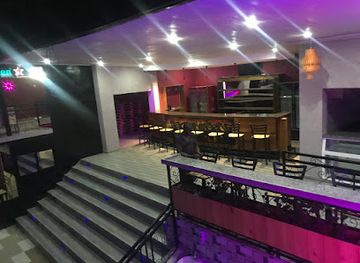 Deep Lounge