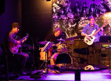 montana/bozeman/nightclub/tune-up