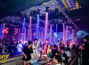 vietnam/nha-trang/nightclub/paradise-club